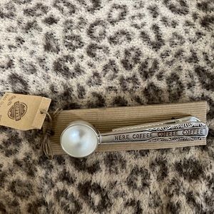 Mud pie coffee scoop and bag clip all in one